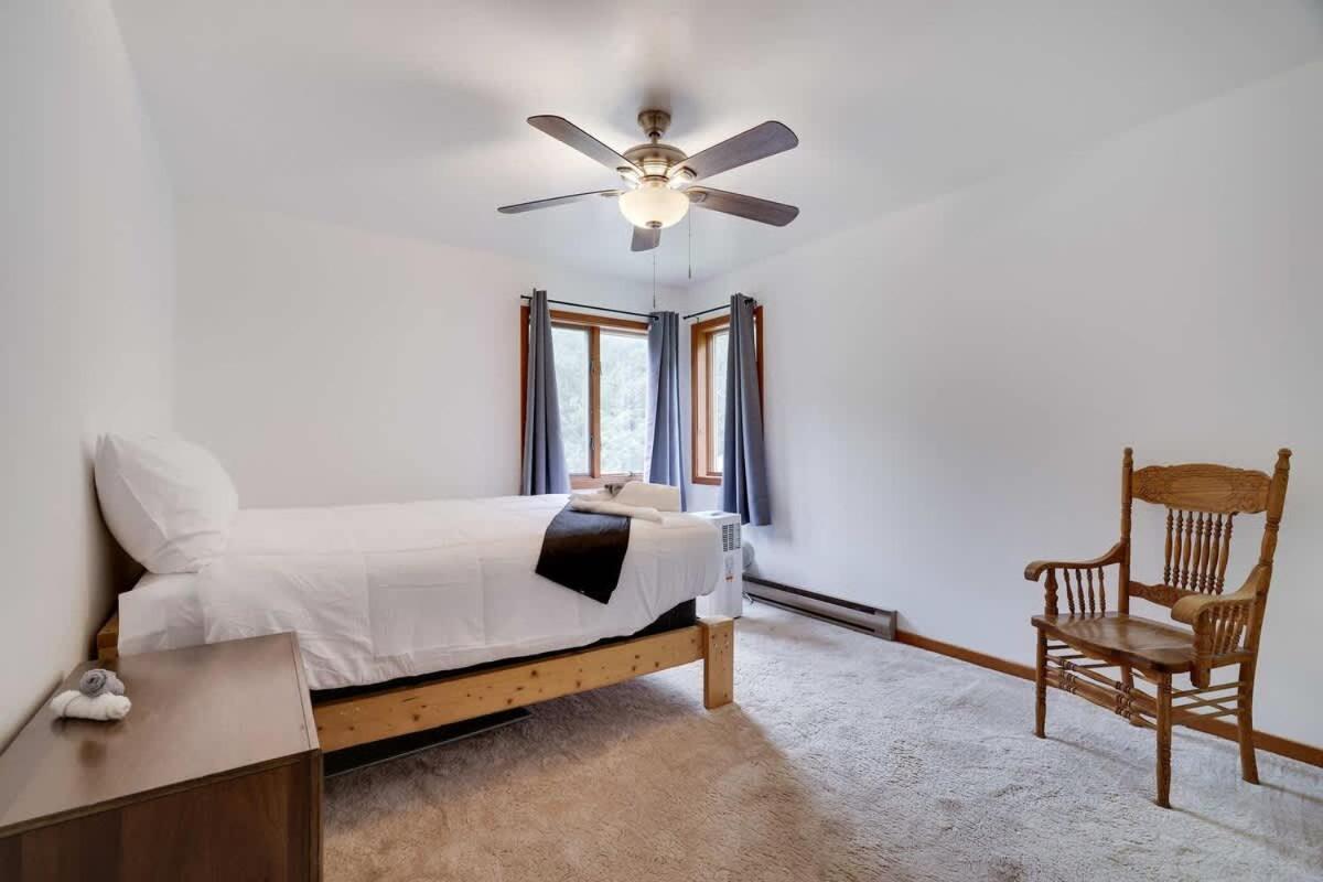 Relax In Blakeslee - Spacious 5Br Home With Bbq Exterior foto